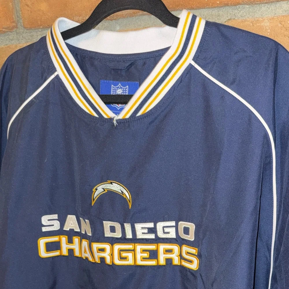 San Diego Chargers pull over jacket - Picture 3 of 10